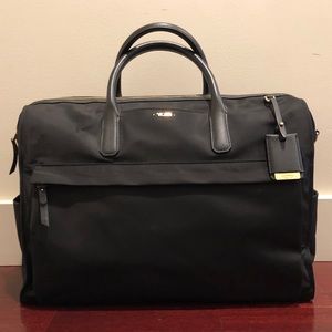 Tumi “Voyageur Dara Carry-All”